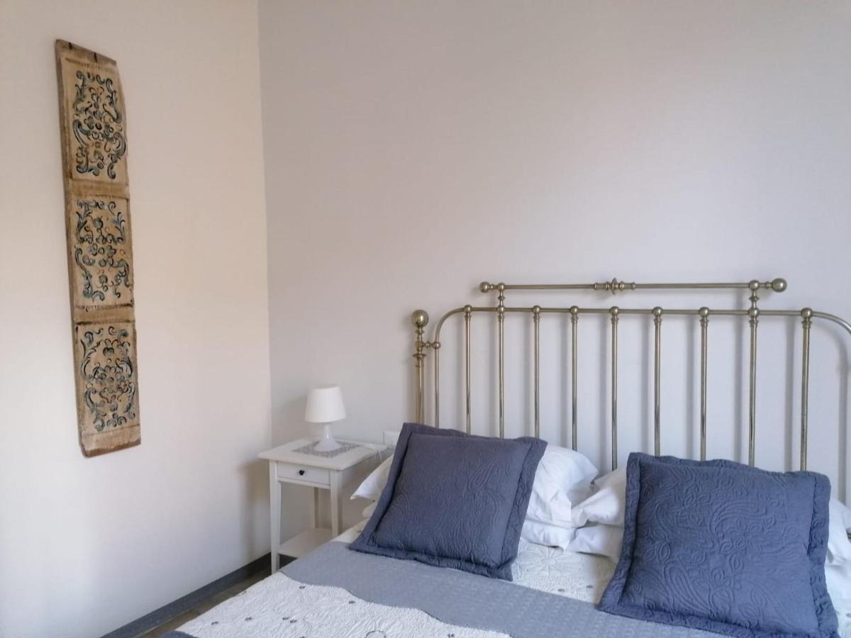 Boutique Rooms And Breakfast Granveliero Trapani Bagian luar foto
